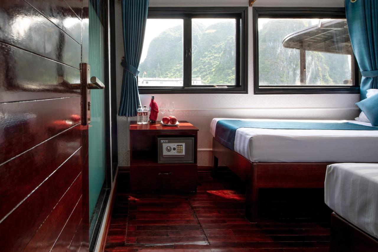 Charm Boutique Cruise Hotel Ha Long Exterior photo