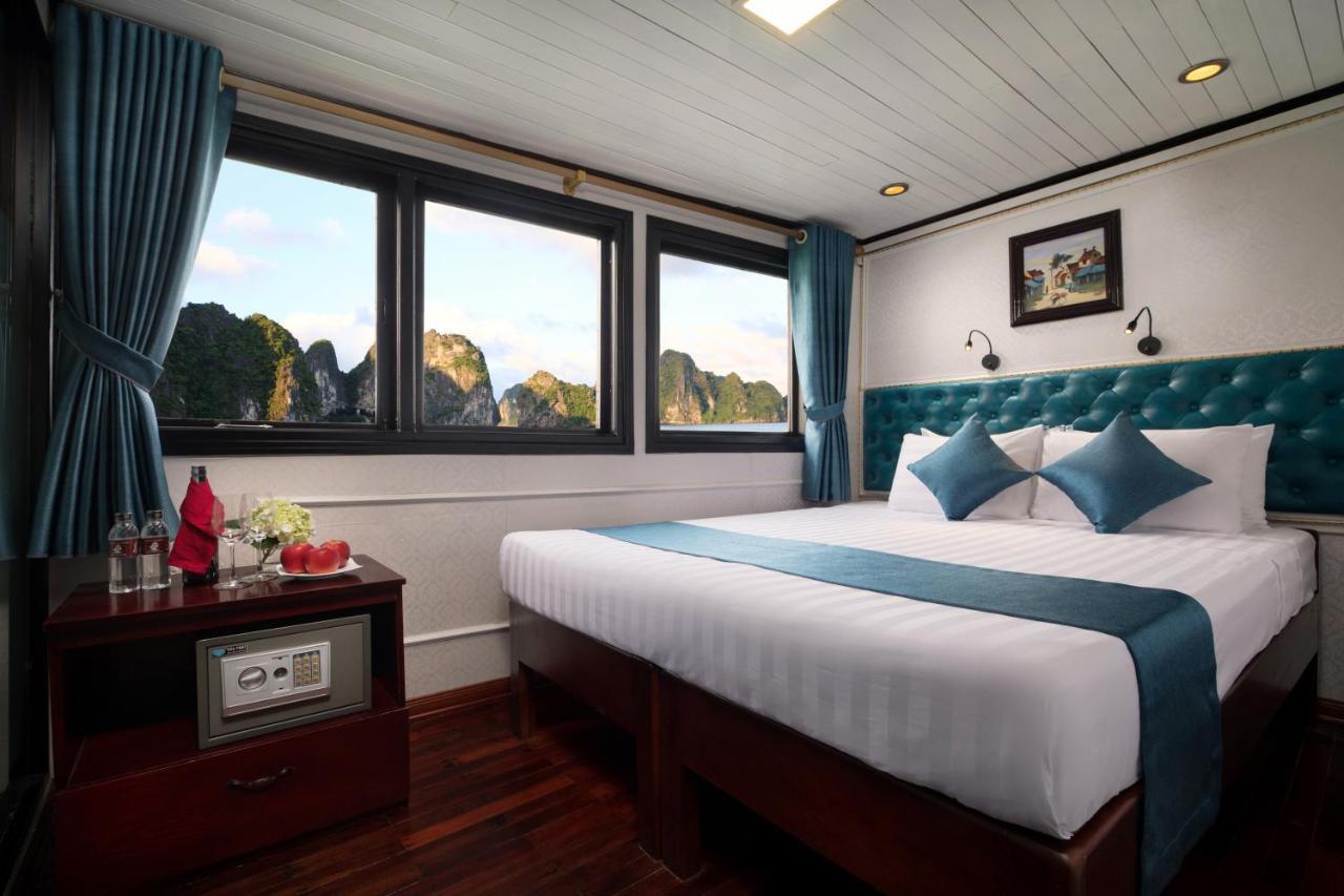 Charm Boutique Cruise Hotel Ha Long Exterior photo