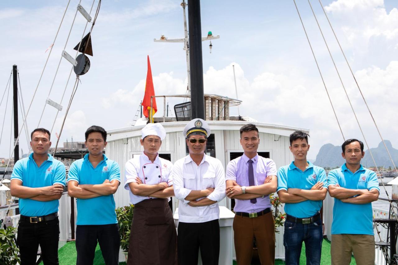 Charm Boutique Cruise Hotel Ha Long Exterior photo