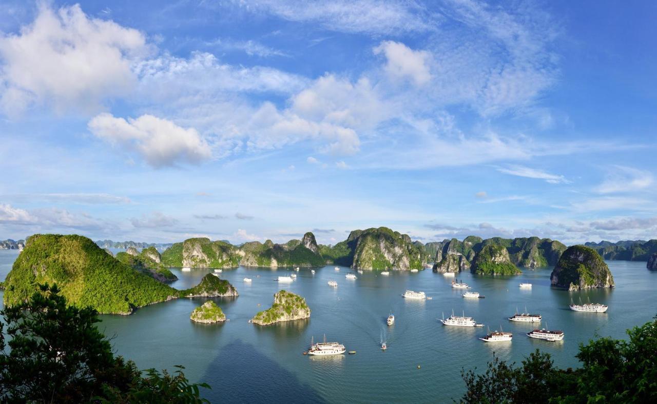 Charm Boutique Cruise Hotel Ha Long Exterior photo